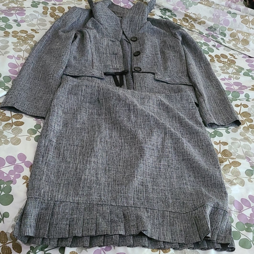 Two piece dress suit